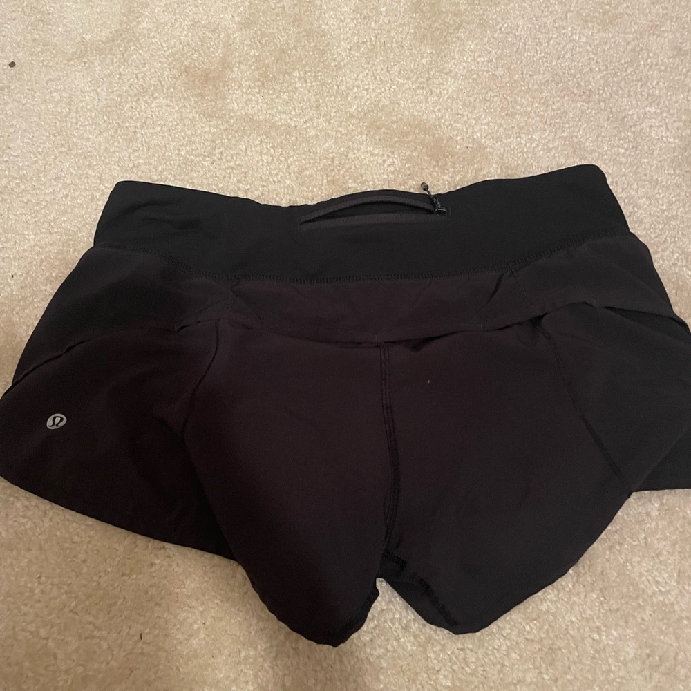 Lululemon speed up shorts 2.5” size 6